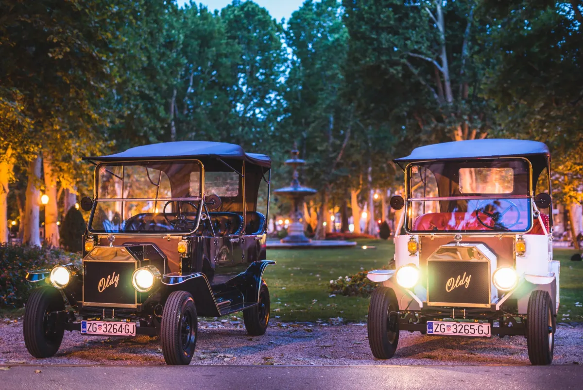 Old Zagreb Tour guide at night